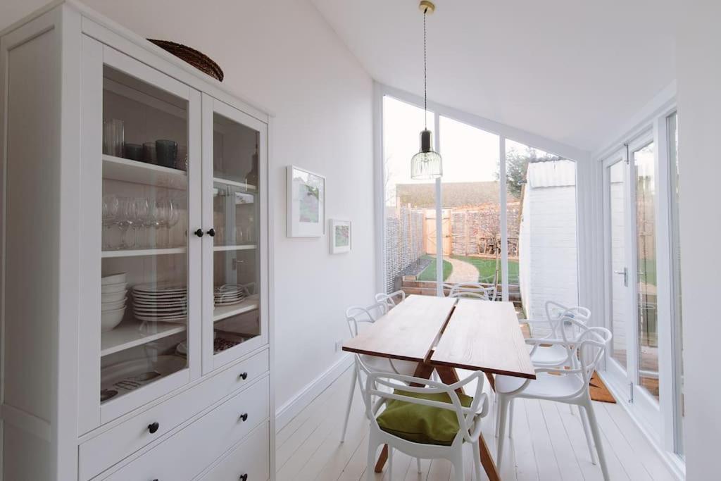 Beautiful House, Cirencester Centre, Parking Eksteriør bilde